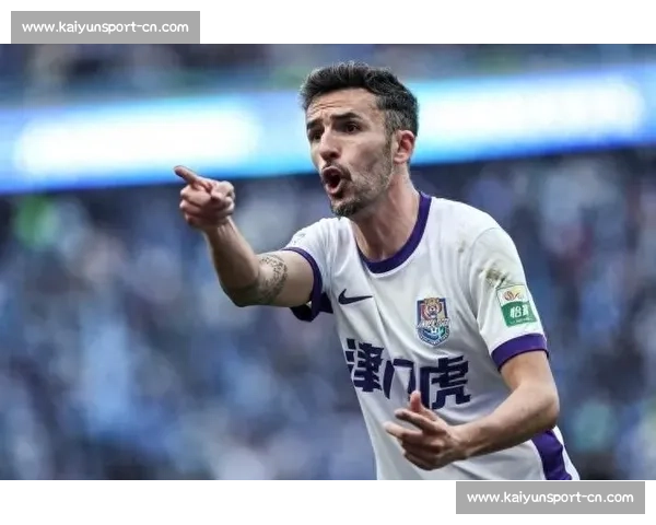 基莱斯 10 球领跑射手榜！单挑泰山防线爆射制胜，王大雷望球兴叹